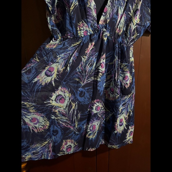 Three Eighty Two V-Neck Flowy Peacock Feather Print Mini Dress Size L - NWT - Picture 8 of 16